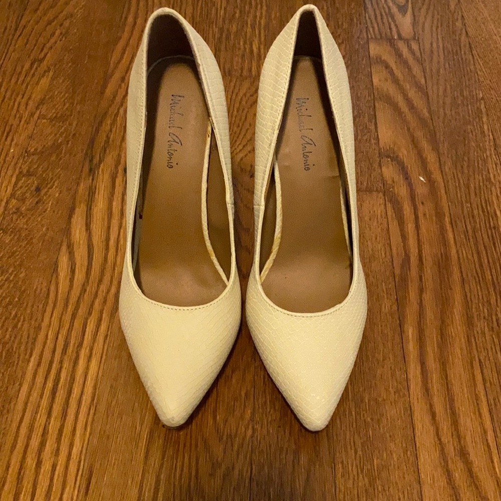 Michael Antonio ivory pumps. Only worn once!